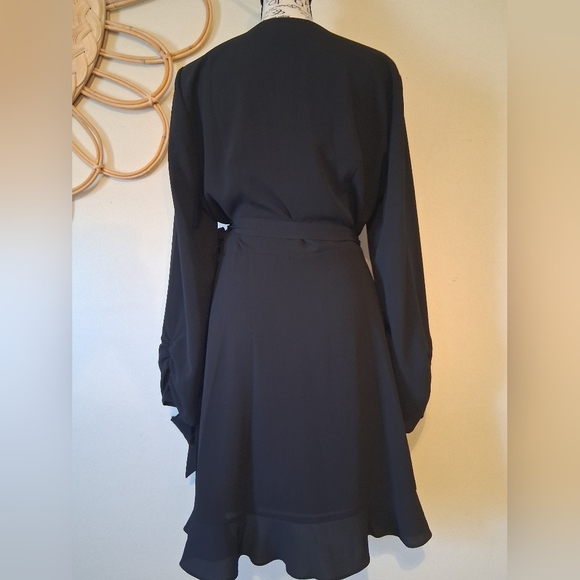 Gainni Bini Black Wrap Dress Size M / P2P 18 - Picture 7 of 10